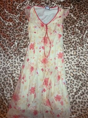 ⭒ beautiful vintage floral byer too! dress